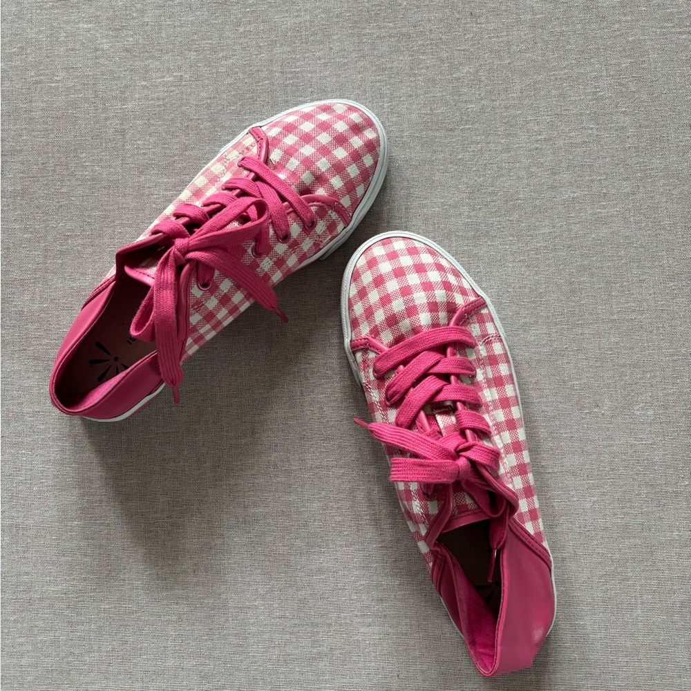 Isaac Mizrahi pink & white checkered plaid athletic tennis shoes size 7.5 - Picture 2 of 9